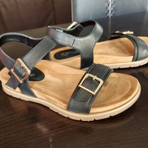 Gilana Sandal by EuroSoft. Black, Size 6.5, Barely worn, EUC with box.